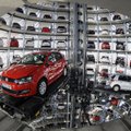 Dėl naujų testų „Volkswagen“ laikinai stabdys gamybą