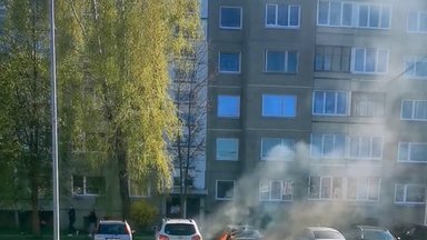 В столичном районе Григишкес горел автомобиль