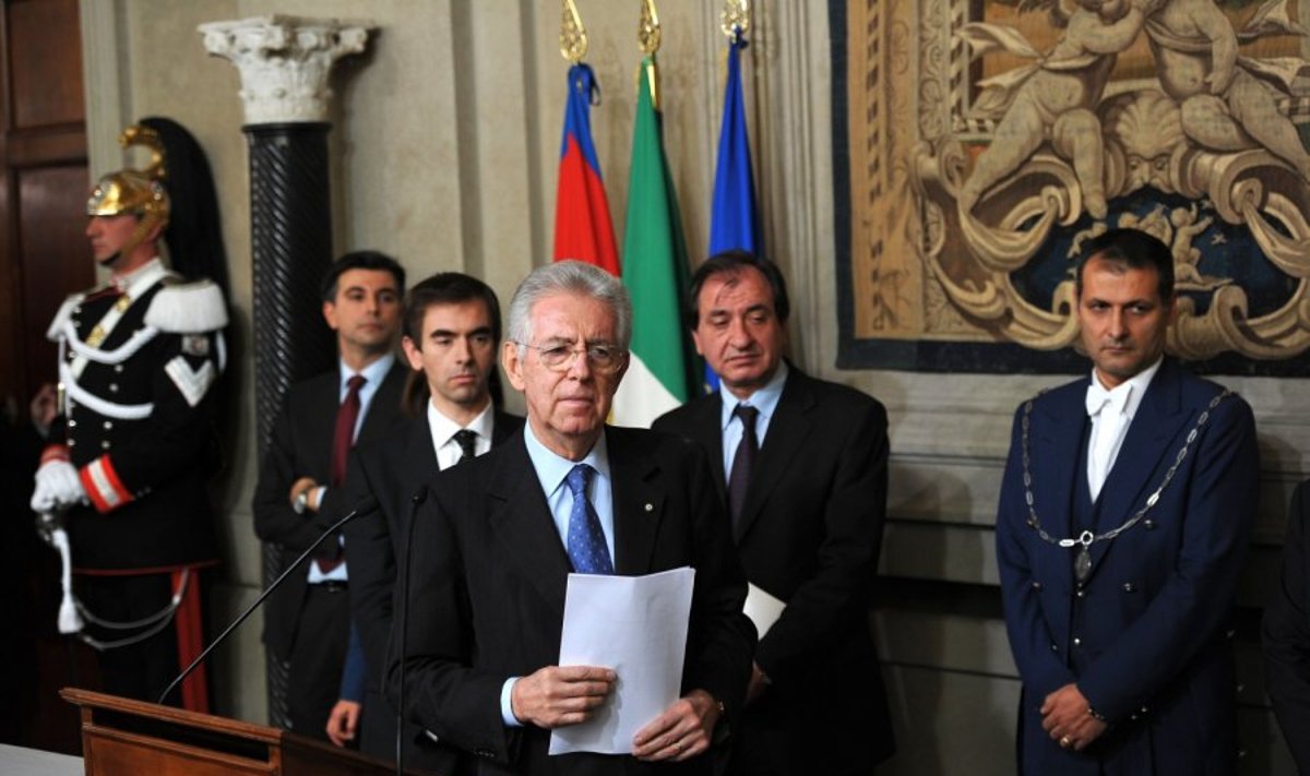 Mario Monti pristatė naują ministrų kabinetą