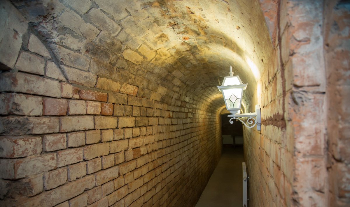 XIX a statyti tuneliai kuo puikiausiai išsilaikė