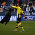 Įtūžęs „Borussia“ klubo gerbėjas sudegino M. Gotze marškinėlius