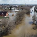 Ситуация с паводками в РФ и Казахстане остается тяжелой