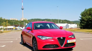 Naudoto „Alfa Romeo Giulia“ testas: kas nusipirkęs nesigailės