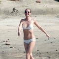 Desertas akims – bikinį vilkinčios Gwyneth Paltrow šėlsmas paplūdimyje