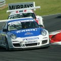 „Porsche Carrera Cup GB“ lenktynės: J.Gelžinis užleido antrą poziciją