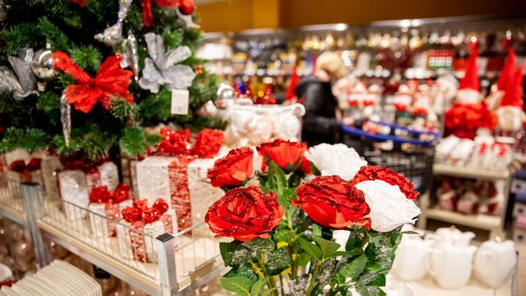 Prekybininkai skelbia, kaip dirbs per didžiąsias metų šventes: vieną dieną apsipirkti nepavyks beveik niekur