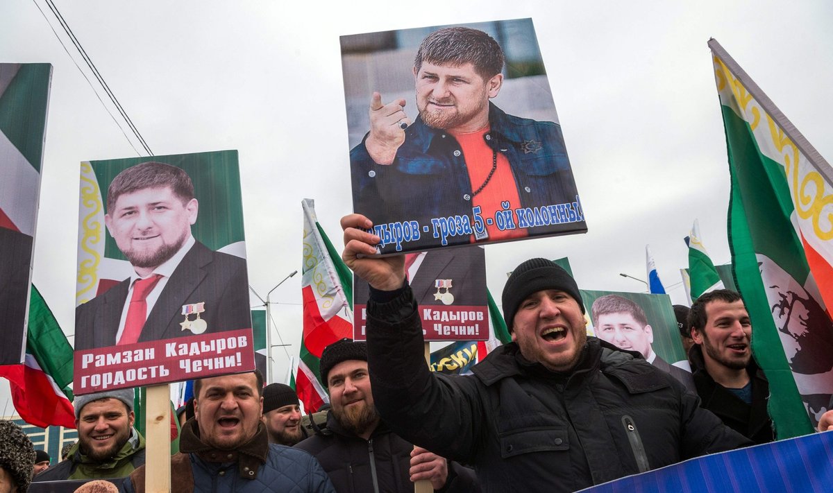 Čečėnijoje surengta R. Kadyrovą palaikanti demonstracija 