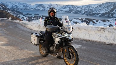 „Baltic to Arctic 2“: Karolis Mieliauskas motociklu pasiekė Nordkapą – iš kojų verčiantis vėjas ir nepakartojamas jausmas