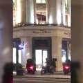 Гражданин Литвы снял на ВИДЕО ограбление ювелирного магазина в центре Лондона