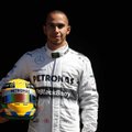 L.Hamiltonas pernai norėjo pereiti į „Red Bull“