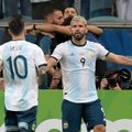 Fiasko išvengę argentiniečiai prasibrovė į „Copa America“ ketvirtfinalį
