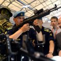 „Kalašnikov“ perdavė Rusijos armijai pirmąją AK-12 partiją