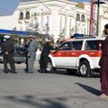 Du žmonės žuvo Afganistano sostinėje autobuse sprogus bombai