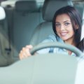 Kontrolierė: „Lietuvos draudimo“ reklama skatina stereotipus apie vairuojančias moteris