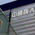 Skolų prislėgta kinų NT milžinė „Evergrande“ parduos turto už 1,5 mlrd. JAV dolerių