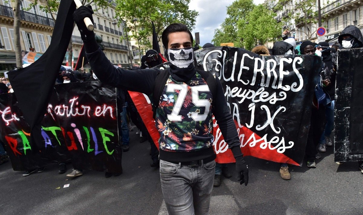 Tarptautinės darbo dienos demonstracija Paryžiuje