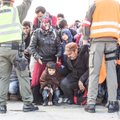 Migrantų krizė: šlubuojant, nutrintomis kojomis į Austriją