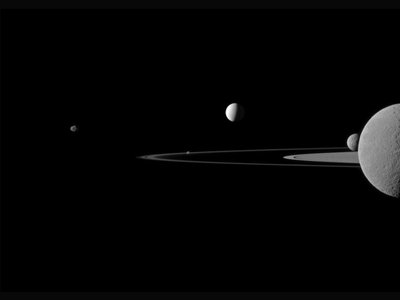 Saturno palydove Encelade aptikti visi šeši gyvybei būtini elementai.