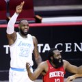 Konfliktais paženklintame mače „Rockets“ neprilygo įsibėgėjantiems NBA čempionams