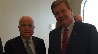 Hon. Consul J. Prunskis with Sen. McCain.jpg