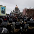 Rusija: opozicijos protestas su žibintuvėliais organizuojamas prisidedant Vakarams