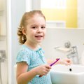 Vaikas nemėgsta plautis rankų, praustis ar valytis dantų? Žaidimai, kurie padės įdiegti šiuos įpročius