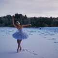 „Gulbių ežeras“: balerinos protestas prieš Rusijos projektą Suomijos įlankoje