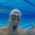 Lietuvos olimpiečiai stoja į kovą už mūsų vaikų gyvybes: stebėk plaukimo pamokas per DELFI TV!