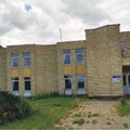 Buvęs Kunionių mokyklos pastatas tuščias bus nebeilgai