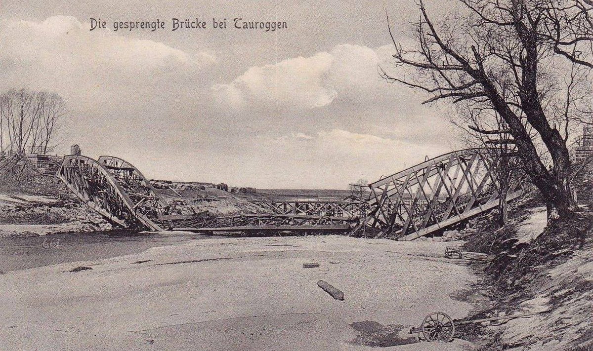 Sugriautas tiltas per Jūrę, 1915 m.