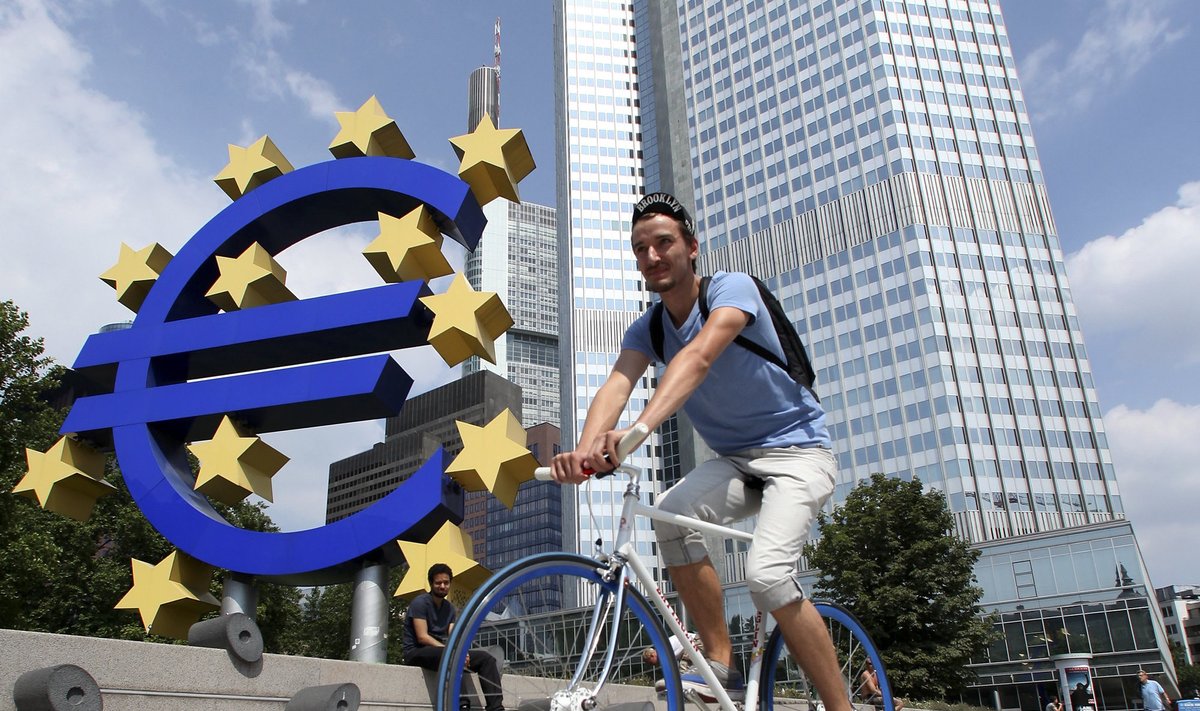 Europos Centrinis Bankas, euras