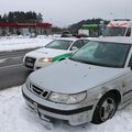 Nufilmuotas Vilniuje siautėjęs vairuotojas: taranavo ne tik stulpelį, bet ir kliudė moterį