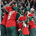NHL Vakarų konferencijos lyderiai triumfavo po baudinių serijos