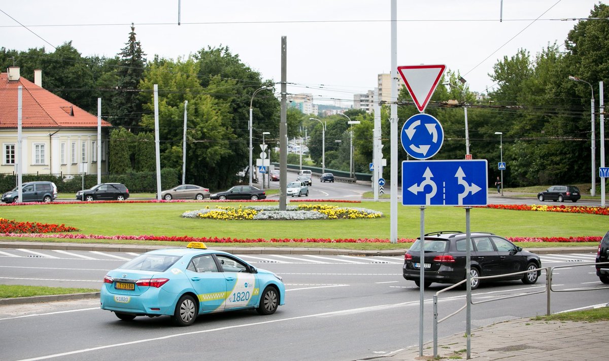 Žiedinių sankryžų ženklinimas