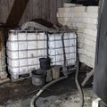 Telšių rajone pareigūnai rado ir paėmė 2 tūkst. litrų naminės degtinės