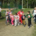 Rūdiškių gimnazijos mokiniai bėgo už Lietuvos ir Afrikos vaikus