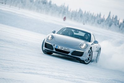 "Porsche" vairavimo mokymai Laplandijoje