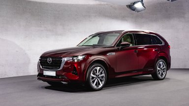 „Mazda“ pristatė naują savo kūrinį CX-80“: ir šeimai, ir direktoriui vežioti