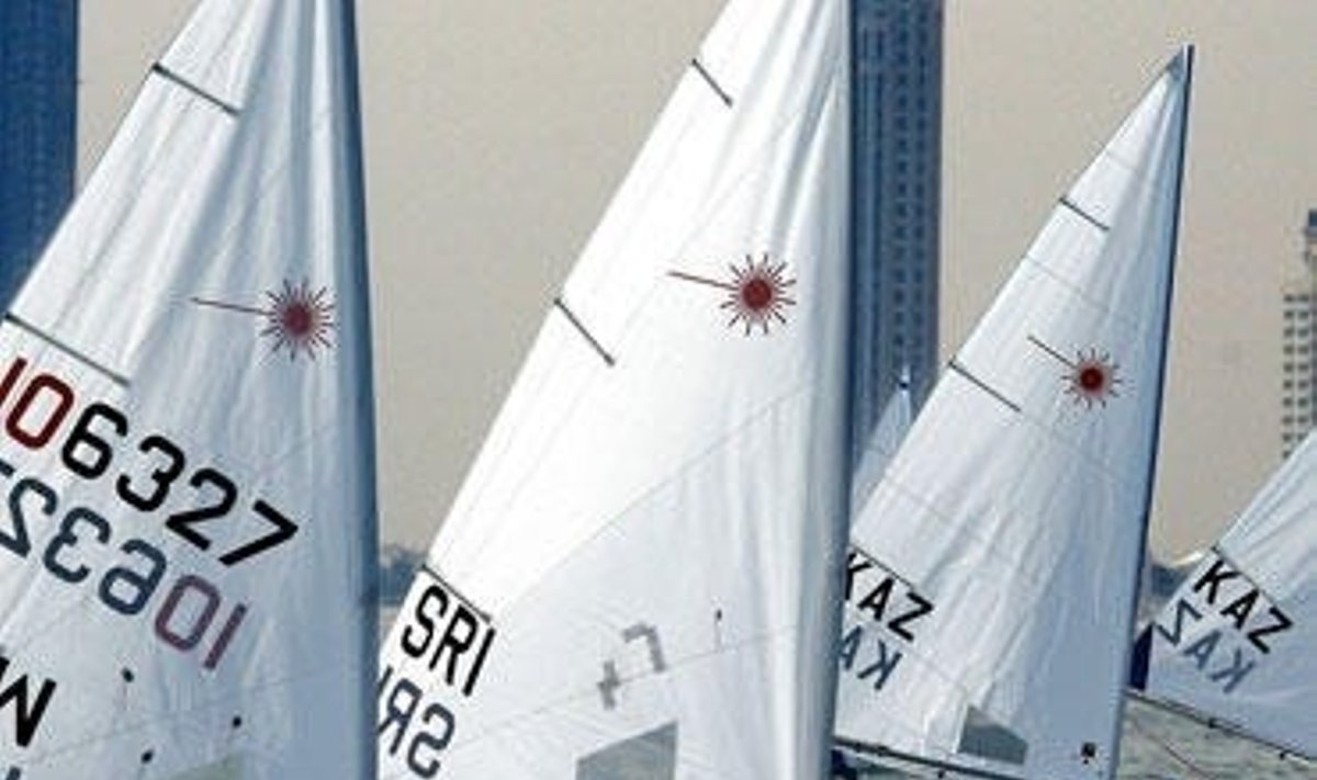 „Laser Radial“ jachtų buriavimas