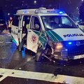 Telšiuose BMW nepraleido į iškvietimą skubančio policijos automobilio, nukentėjo pareigūnas