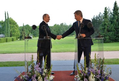 Sumijos prezidentas Saulis Niinisto priėmė Vladimirą  Putiną