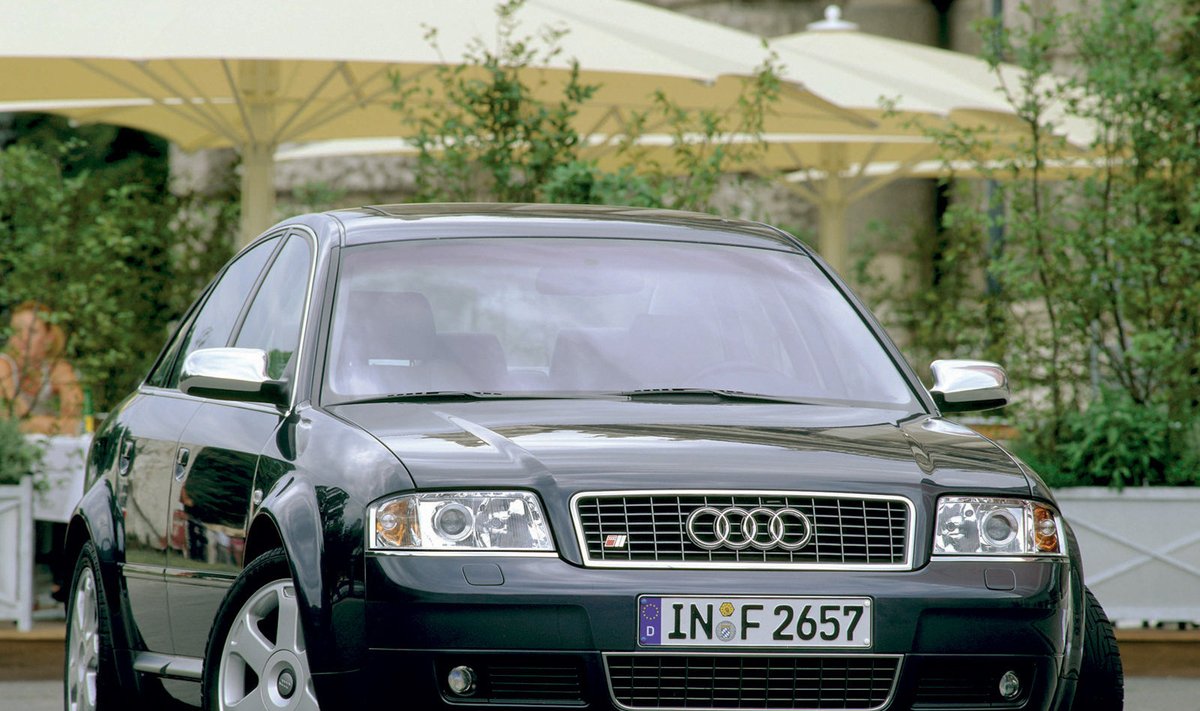Audi S6 (2002 m.)