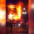 Nufilmuotas degančio pastato griuvimas San Paule