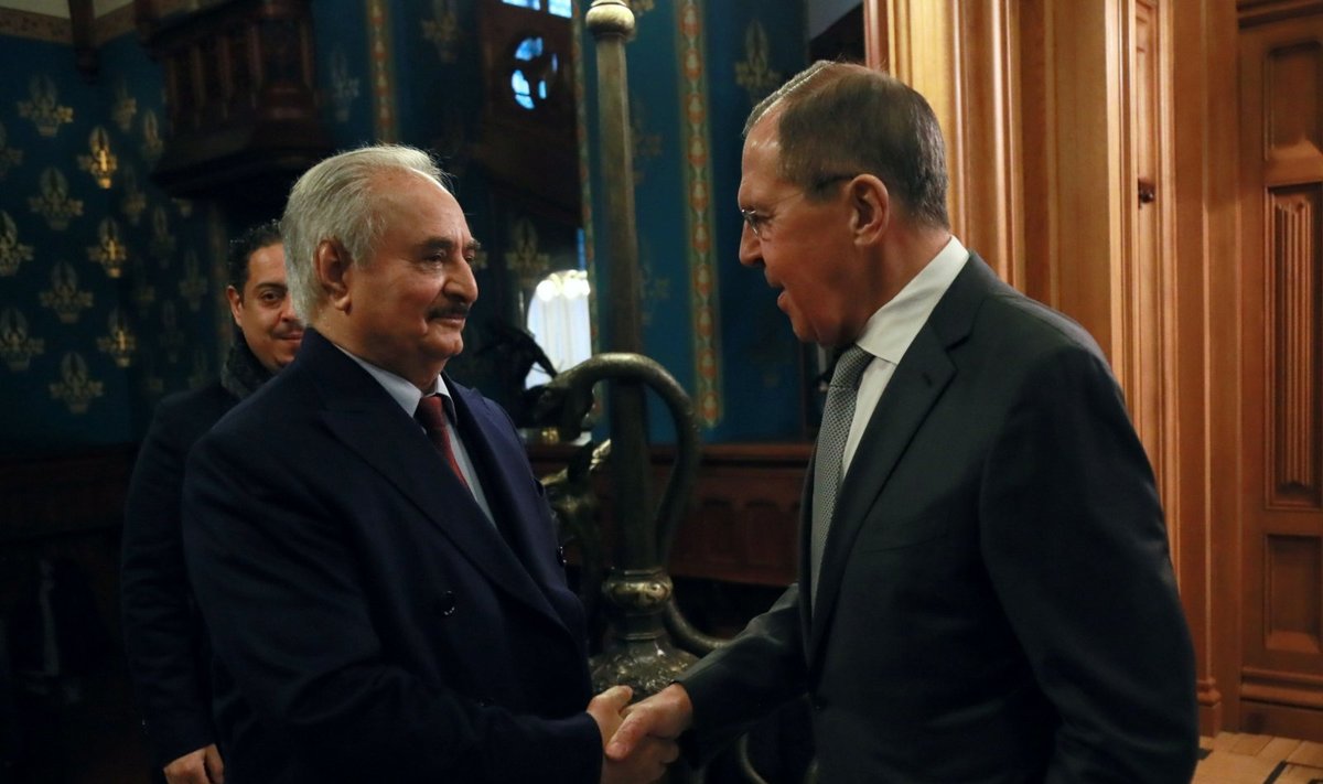 Khalifa Haftaras susitinka su Sergėjumi Lavrovu