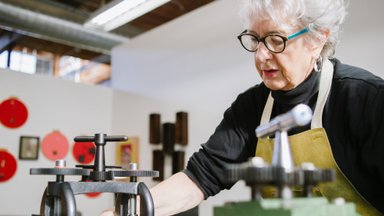 Пожилую женщину разочаровало пенсионное накопление: как прожить на такую пенсию