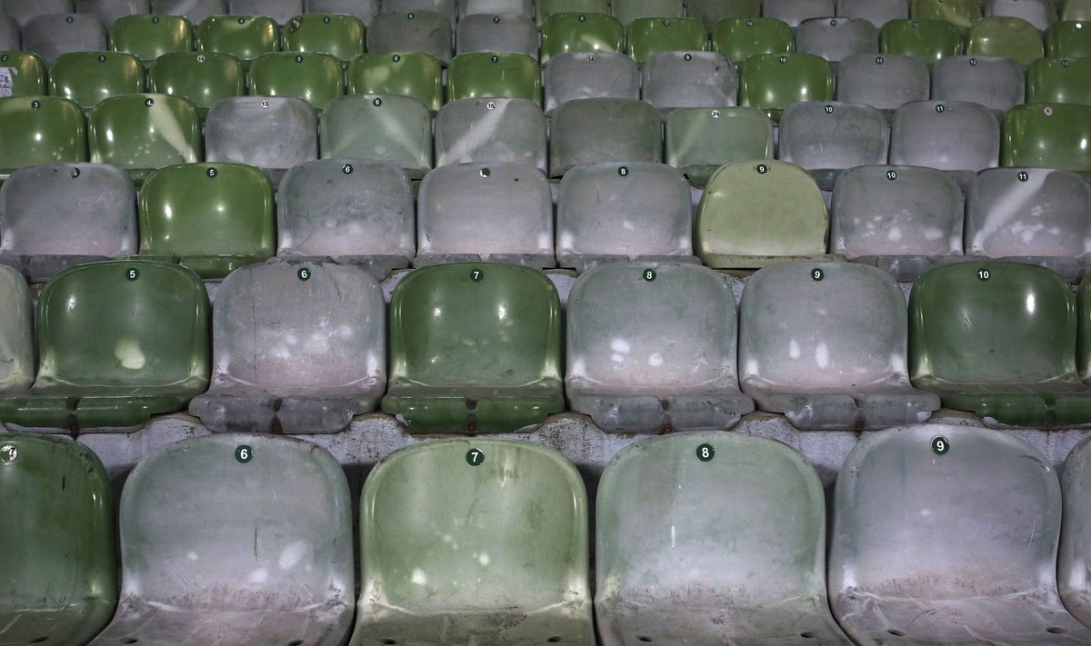 Kėdės futbolo stadione