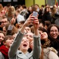 900 Kauno gimnazistų surengė padėkos akciją Lietuvai