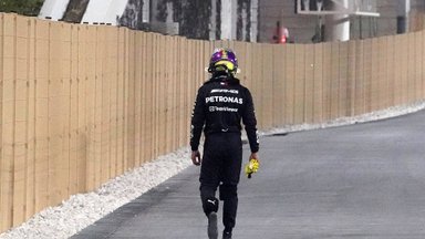 „Formulė 1“ Kataro GP etape – Hamiltono fiasko ir užtikrinta čempiono pergalė
