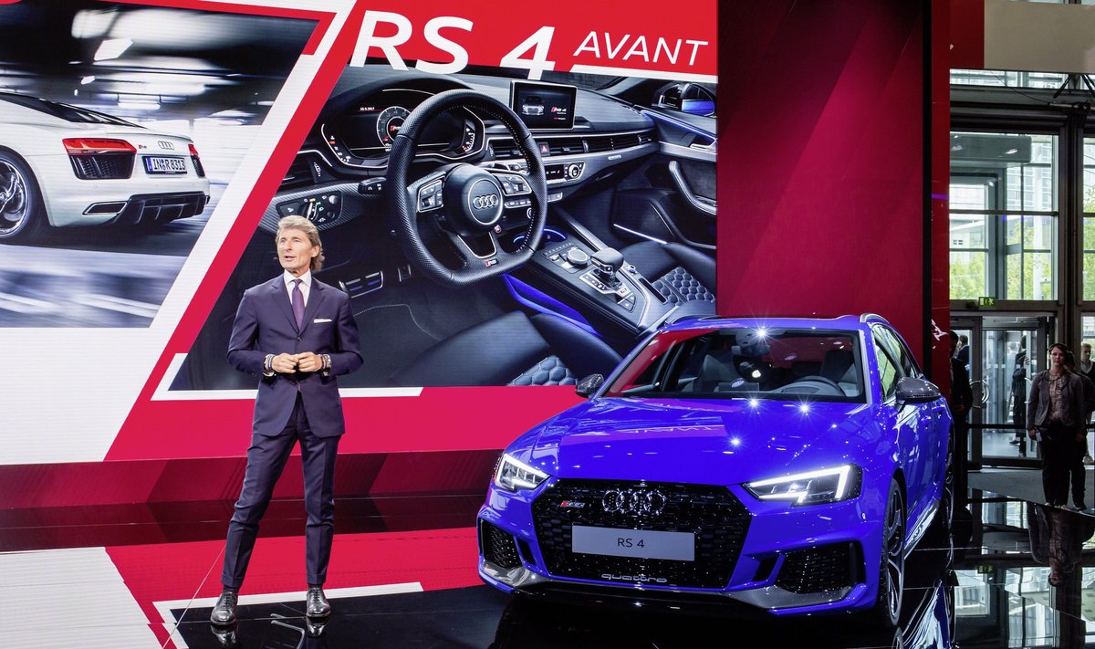 "Audi RS4 Avant"
