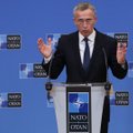 Stoltenbergas: NATO bendradarbiaus sprendžiant klausimą dėl nelegalios migracijos į ES